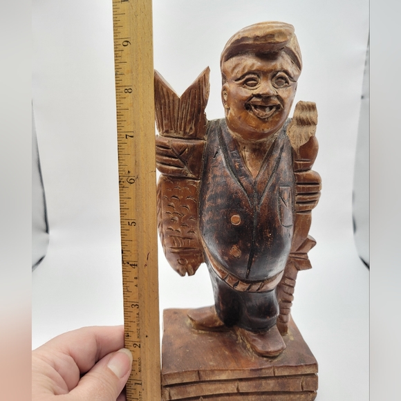 Vintage Handcarved Wood Figurine. Man, with fish and staff? - Picture 8 of 8